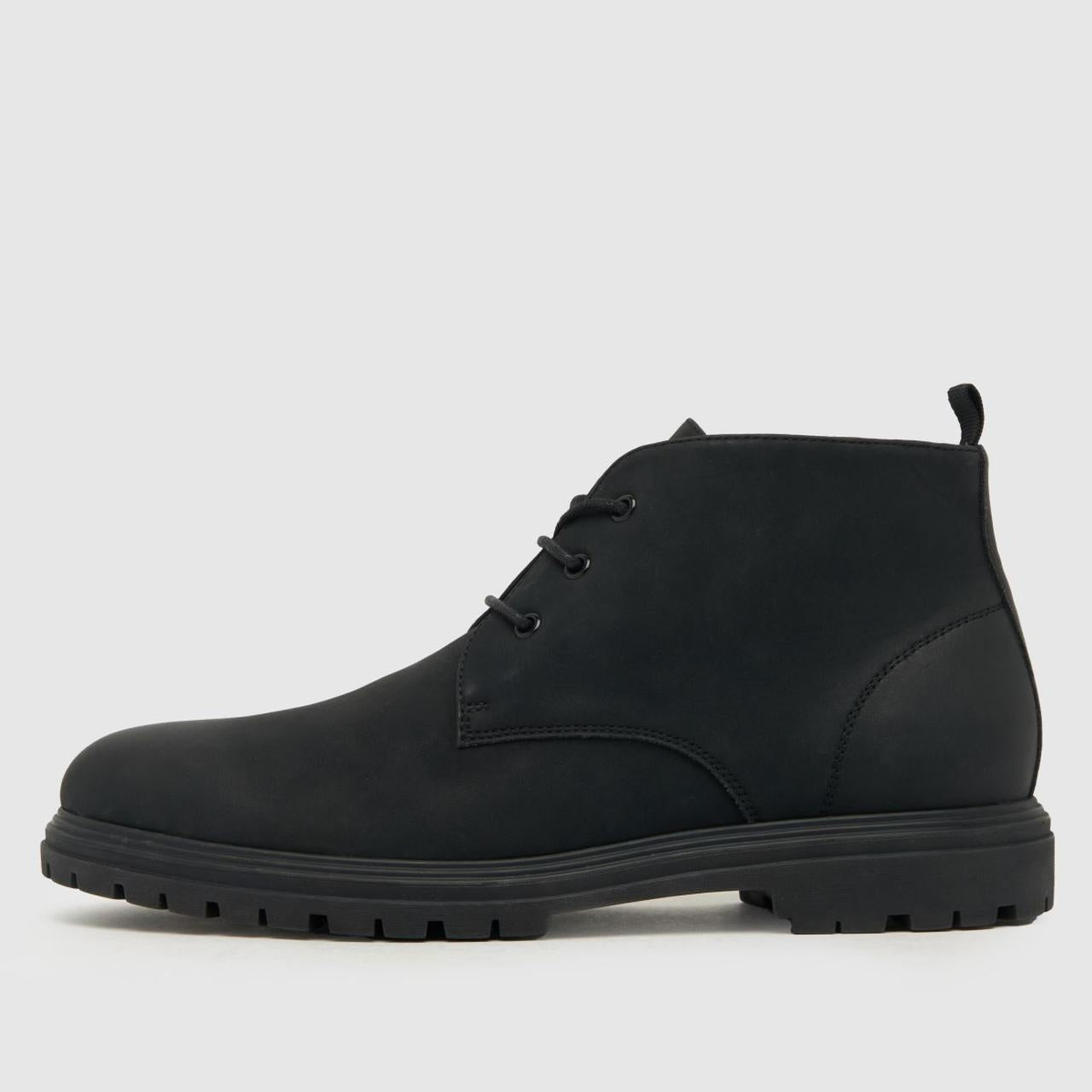 Grayson Chukka in Black