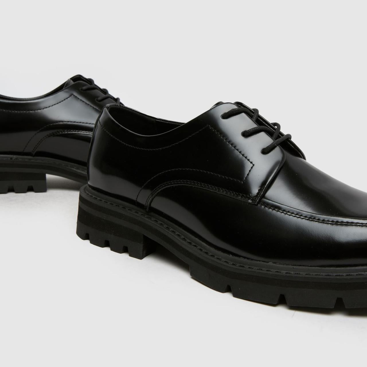Pascal Leather Lace Up in Black
