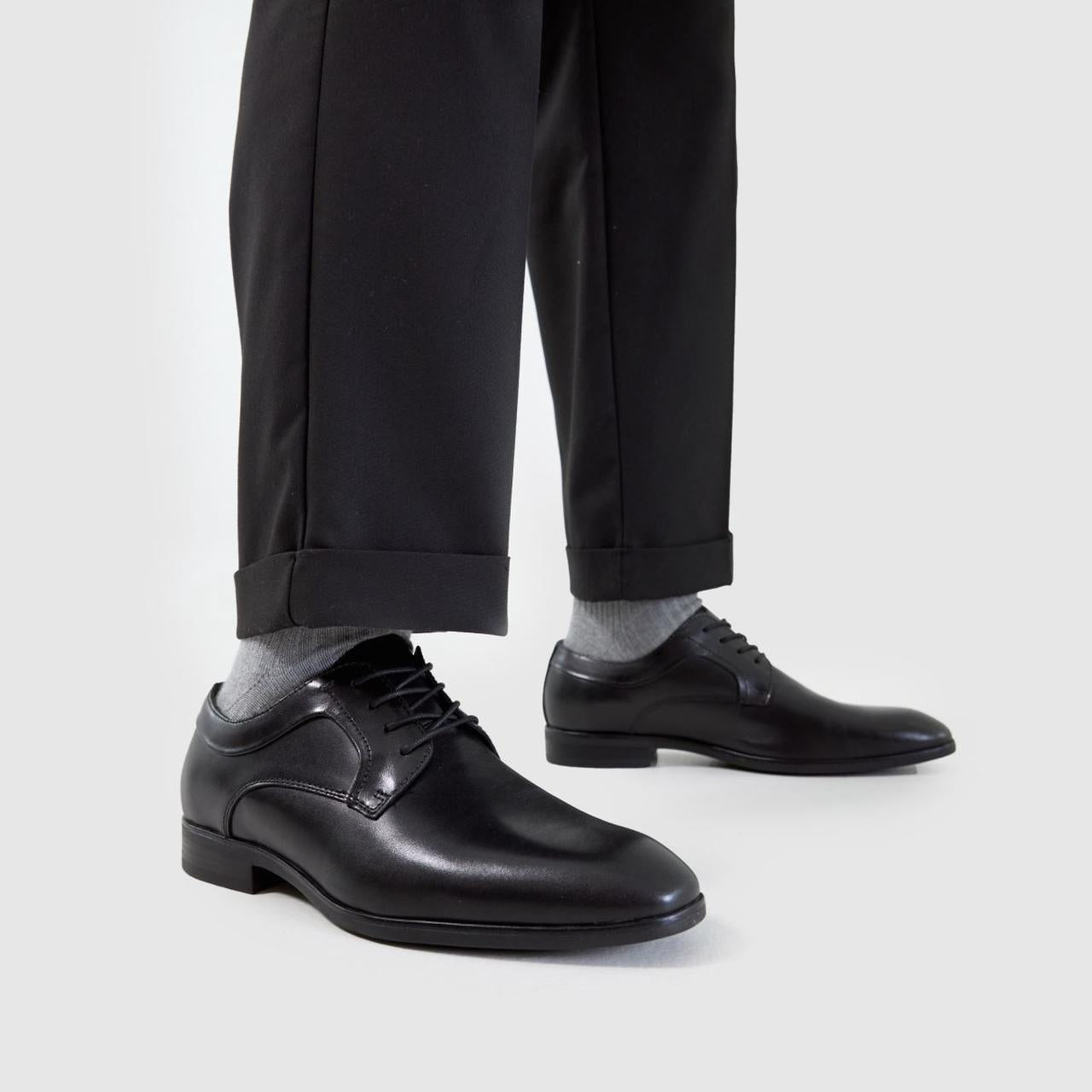 Rail Leather Derby in Black