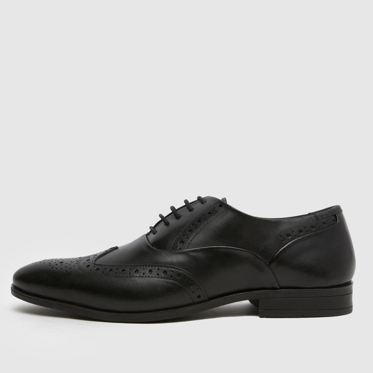 Row Leather Brogue in Black