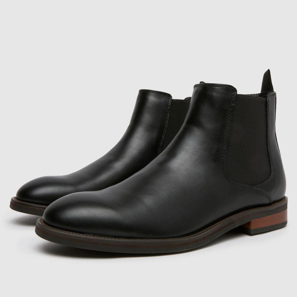 Damon Chelsea in Black